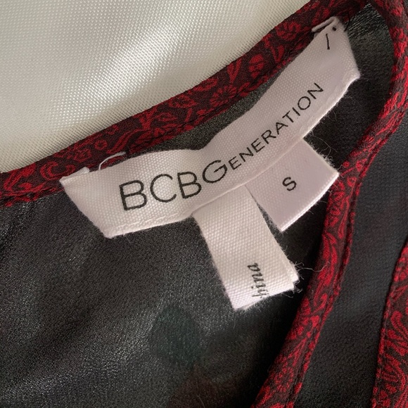 BCBG - Burgundy Wine Floral Shift Dress - Picture 4 of 5